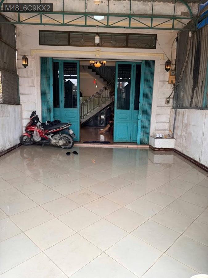 Bán nhà mặt tiền Tân Xuân 3, diện tích 5x23 nhà 1 trệt 1 lầu. Hướng Tây Bắc  - Xã Tân Xuân  -  Huyện Hóc Môn  - (ảnh - 1)