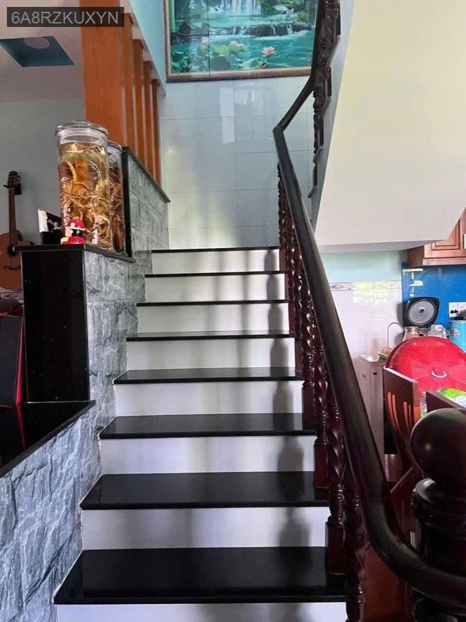 Bán nhà mặt tiền Xuân Thới Sơn 31, diện tích 5x22 có sân đậu xe hơi. Đầy đủ công năng,… - Xã Xuân Thới Sơn  -  Huyện Hóc Môn  - (ảnh - 4)