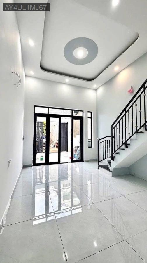 Bán nhà gần ngã 5 chợ Đầu Mối, SHR 4x18 đúc lửng. Giá 3tỷ950triệu TL - Xã Bà Điểm  -  Huyện Hóc Môn  - (ảnh - 1)