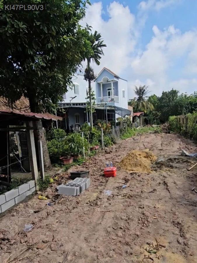 Bán đất mặt tiền Bùi Thị Điệt, diện tích 6m x 47m, tổng 347m² có 27m thổ cư. Giá 2tỷ350triệu - Xã Nhuận Đức  -  Huyện Củ Chi  - (ảnh - 1)