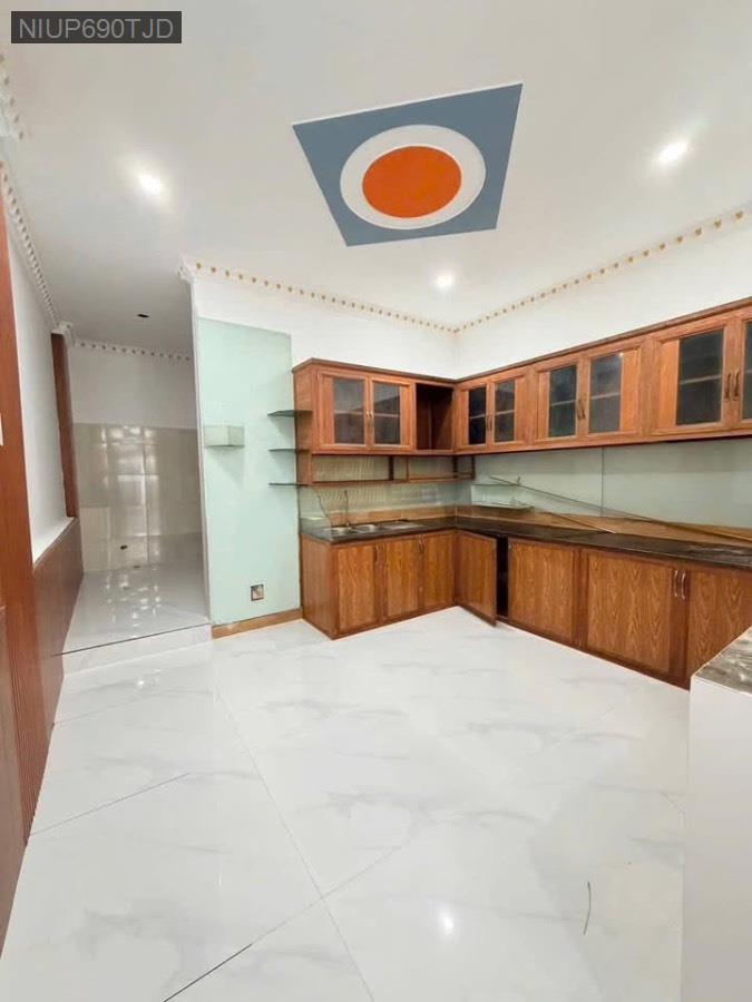 Bán nhà gác suốt hẻm 5m Khách Sạn Thảo Nguyên. Diện tích 4x17 - hướng đông  - Xã Vĩnh Lộc A  -  Huyện Bình Chánh  - (ảnh - 2)