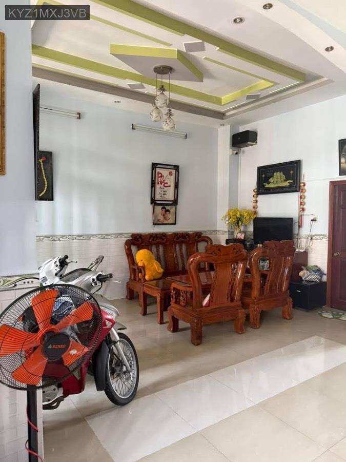 Bán nhà Sổ Hồng Riêng Phạm Thị Giây vào 80m, đường nhựa 6m. Giá 5tỷ650triệu TL - Xã Thới Tam Thôn  -  Huyện Hóc Môn  - (ảnh - 2)