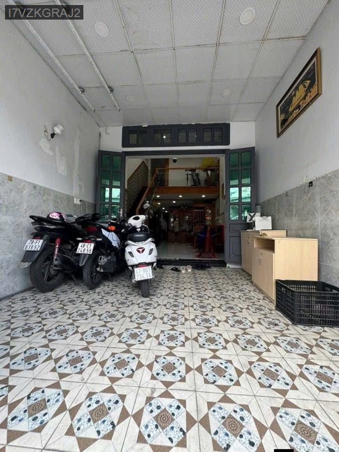 Bán nhà Sổ Hồng Riêng cách đường Phan Văn Hớn 50m, diện tích 4x16 nhà đúc lửng. Giá 4.6tỷ bớt lộc - Xã Bà Điểm  -  Huyện Hóc Môn  - (ảnh - 2)