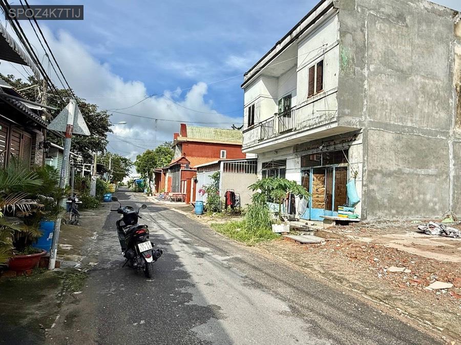 Bán đất sát bên TL8 thuộc đường 416 trải nhựa rộng đẹp. Diện tích 11x10 full thổ cư - Giá 2tỷ350tr - Xã Phước Vĩnh An  -  Huyện Củ Chi  - (ảnh - 1)