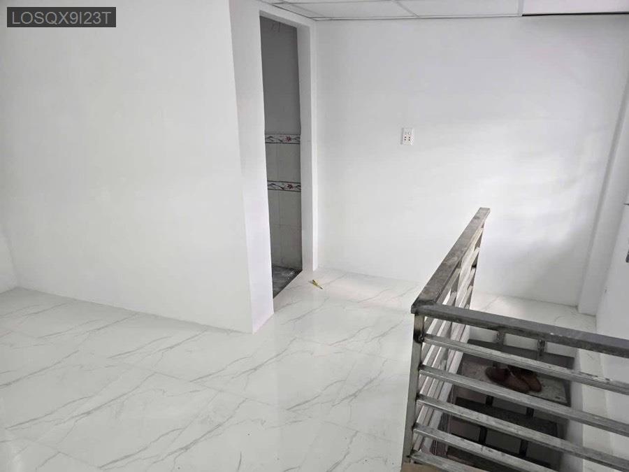 Bán nhà mặt tiền Đông Thạnh 1-4, SHR 8x6. Phù hợp kinh doanh buôn bán - Xã Đông Thạnh  -  Huyện Hóc Môn  - (ảnh - 1)