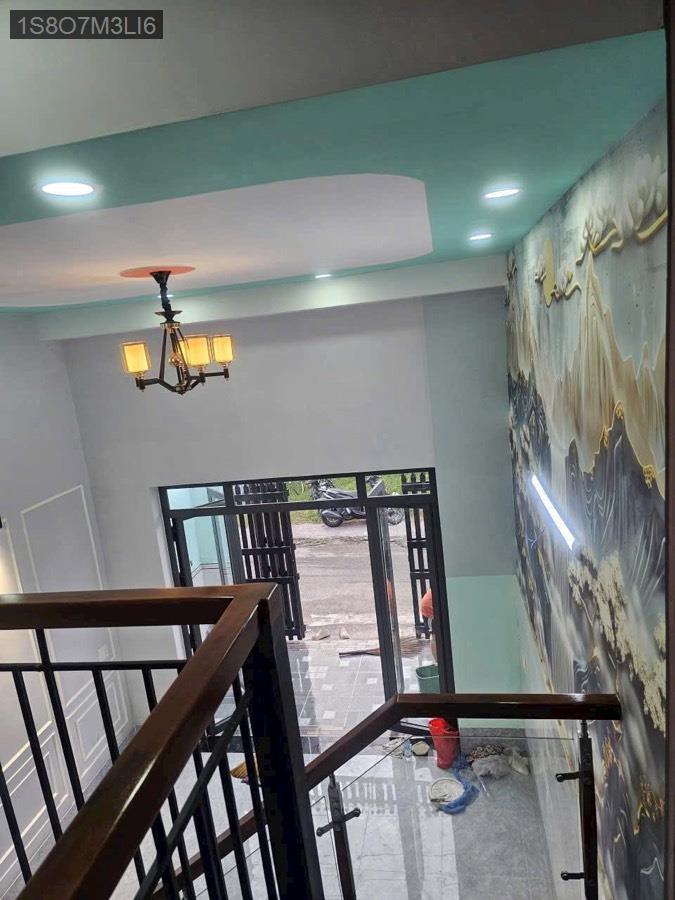 Bán nhà Sổ Hồng Riêng mặt tiền trường học Tam Đông 2, thuận tiện buôn bán. Giá 3.9tỷ TL - Xã Thới Tam Thôn  -  Huyện Hóc Môn  - (ảnh - 3)