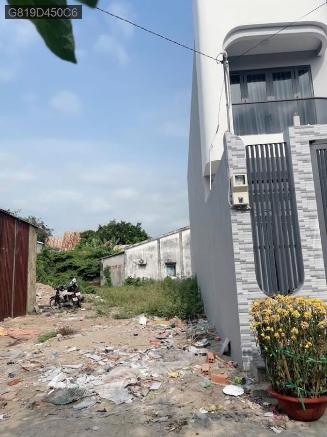 Bán lô đất mặt tiền Trung Đông 10, dt 5x22 full thổ cư. Giá 3tỷ650triệu TL - Xã Thới Tam Thôn  -  Huyện Hóc Môn  - (ảnh - 0)