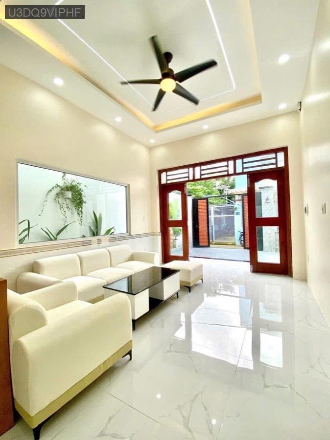 Bán biệt thự mini ngay trung tâm Hóc Môn, diện tích 7.6x16. Đường xe hơi đậu trước cửa, gần chợ,… - Xã Tân Hiệp  -  Huyện Hóc Môn  - (ảnh - 1)