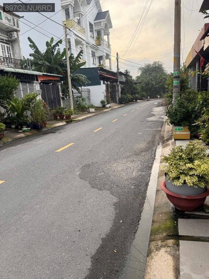 Bán nhà mặt tiền Sổ Hồng Riêng đường nhựa thông, gần quán gà 34. Đường nhựa 8m xe tải-Giá 5tỷ650tr - Xã Xuân Thới Sơn  -  Huyện Hóc Môn  - (ảnh - 3)