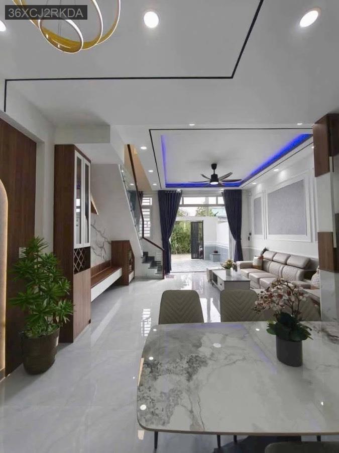 Bán nhà Mỹ Hạnh Bắc cách Hóc Môn 6km. SHR 5x20 full thổ cư, hướng đông.  - Xã Mỹ Hạnh Bắc  -  Huyện Đức Hòa  - (ảnh - 0)