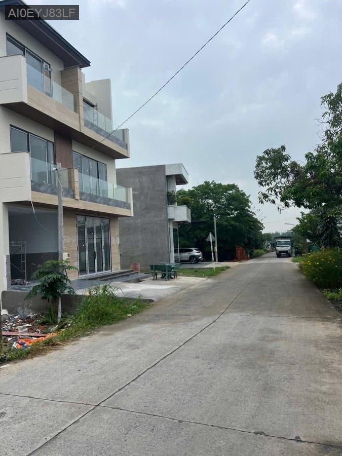 Bán nhà villa thiết kế hiện đại, mặt tiền đường bê tông. Giá 3.5tỷ còn bớt - Xã Phước Vĩnh An  -  Huyện Củ Chi  - (ảnh - 2)