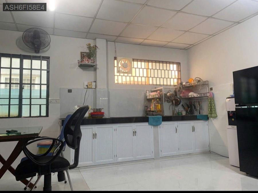 Bán nhà gần chợ Xuân Thới Thượng, diện tích 7x15 đường xe tải thông. Giá 5tỷ2 TL - Xã Xuân Thới Thượng  -  Huyện Hóc Môn  - (ảnh - 3)
