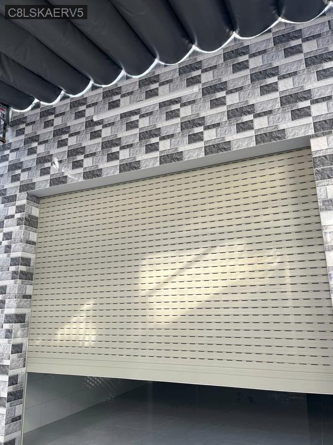 Bán nhà SHR cách đường Lê Thị Hà 100m, hẻm xe hơi thông. Nhà hướng Đông - Xã Tân Xuân  -  Huyện Hóc Môn  - (ảnh - 0)