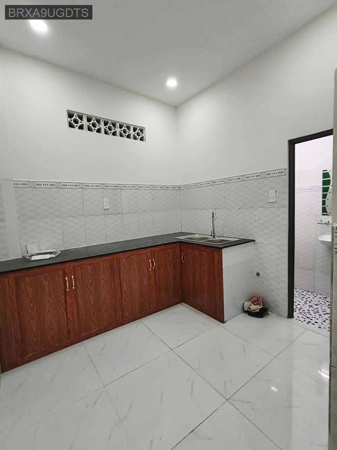 Bán nhà gần Thị Trấn Hóc Môn SHC nhà 1 trệt 1 lầu, có ban công phơi đồ, trồng cây, trồng rau,… - Xã Đông Thạnh  -  Huyện Hóc Môn  - (ảnh - 4)