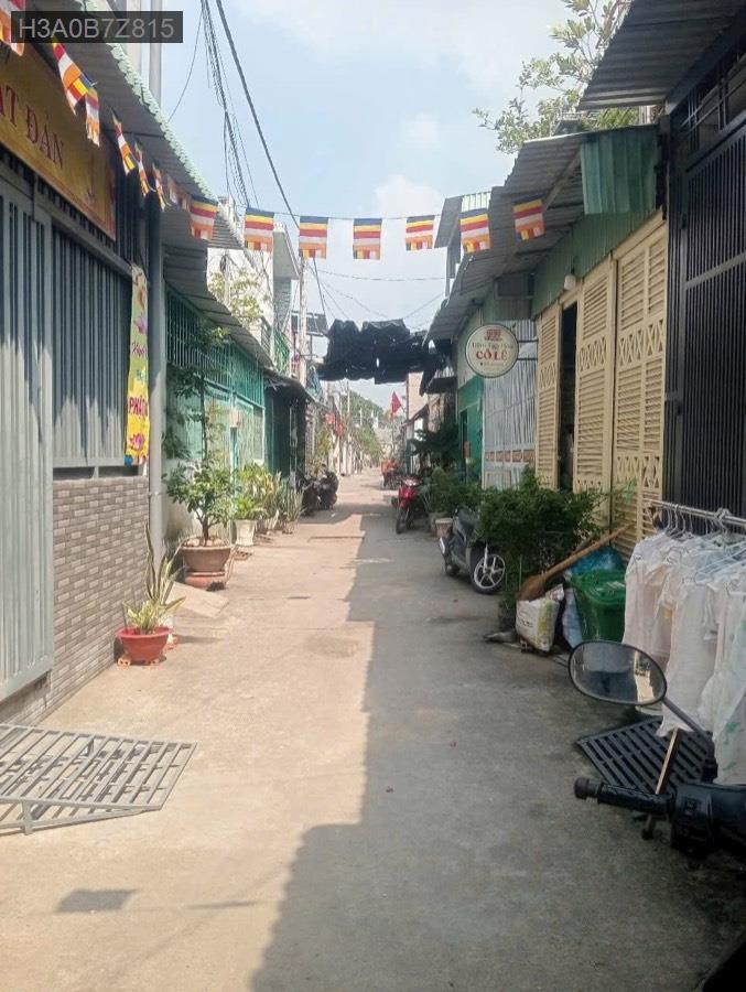 Bán nhà SHR gần sân banh Thới Tứ, đường 6m. Giá 2tỷ850triệu bớt lộc - Xã Thới Tam Thôn  -  Huyện Hóc Môn  - (ảnh - 1)