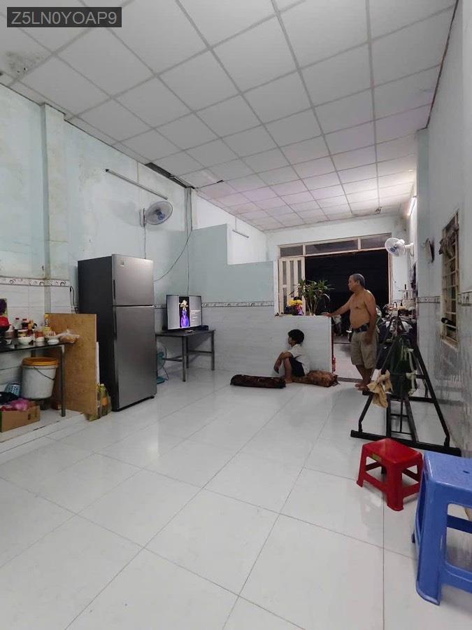 Bán nhà cấp 4 Tân Thới Nhì SHR 4.06x19.6, hướng Đông Nam. Giá : 2tỷ650triệu bớt lộc - Xã Tân Thới Nhì  -  Huyện Hóc Môn  - (ảnh - 3)