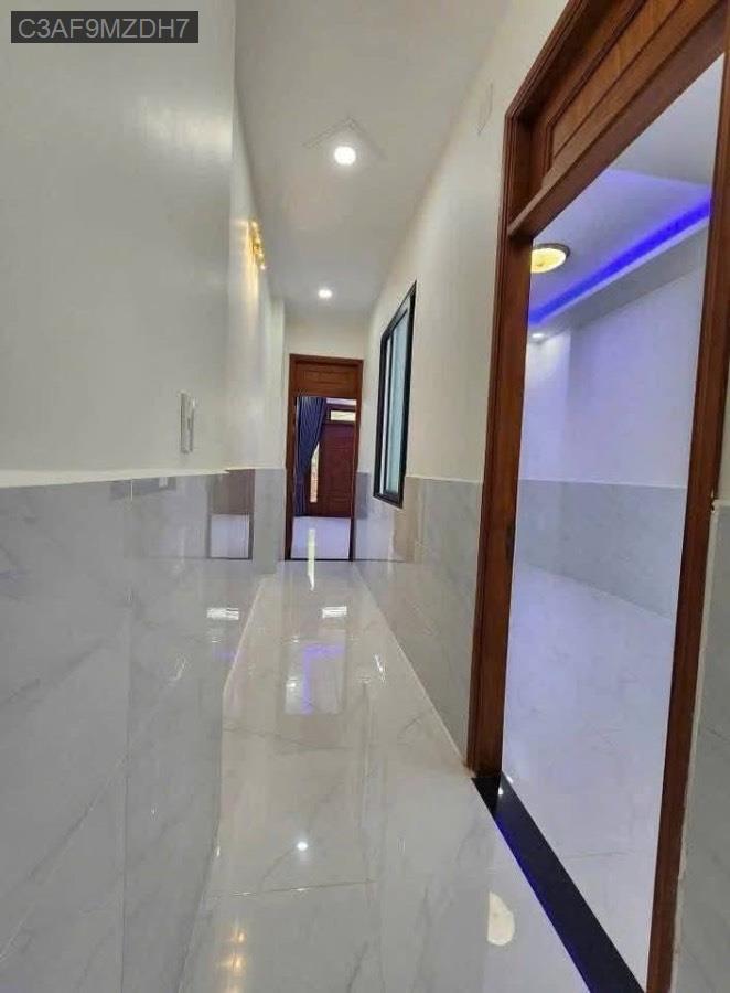 Bán nhà mặt tiền Trần Văn Mười, diện tích 4x37 nhà 1 trệt 2 lầu đúc BTCT.  - Xã Bà Điểm  -  Huyện Hóc Môn  - (ảnh - 2)