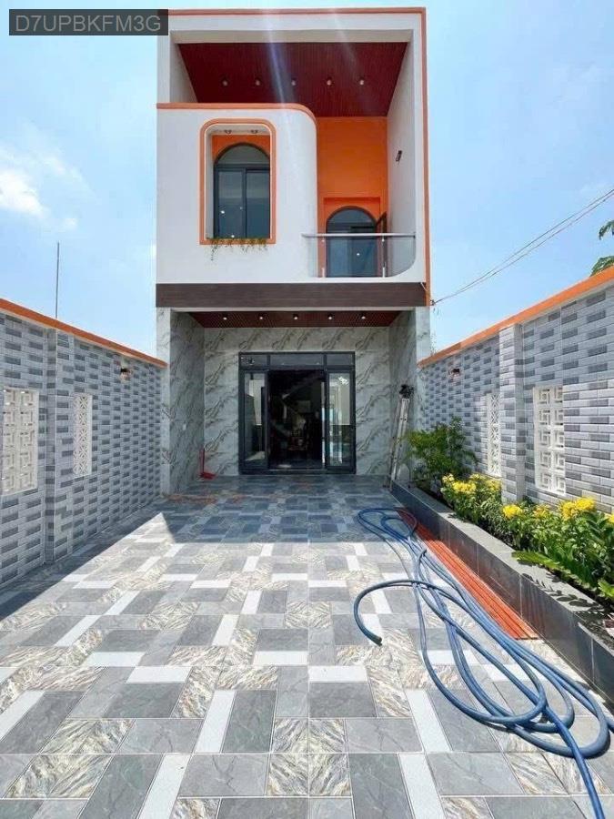 Bán nhà Đức Hòa Thượng SHR 5x30.5 nhà 1 trệt 1 lầu, sân ôtô, 3pn. Giá 3tỷ350tr - Xã Đức Hoà Thượng  -  Huyện Đức Hòa  - (ảnh - 1)