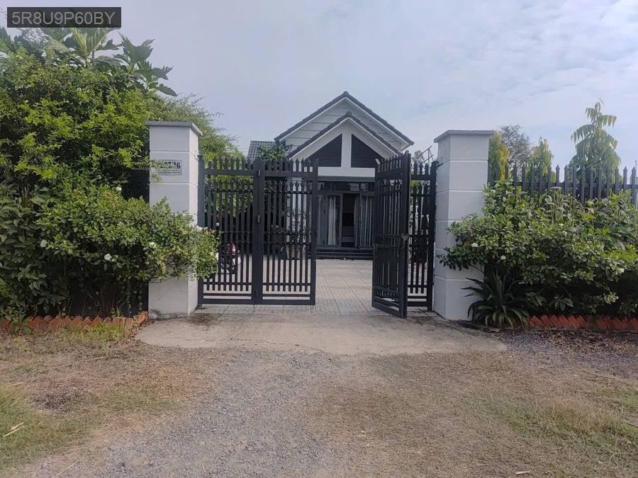 Bán nhà vườn Xã Phú Hoà Đông, diện tích 15x68 TDT 1020m² có 300m thổ cư. Giá 5.2tỷ bớt lộc - Xã Phú Hòa Đông  -  Huyện Củ Chi  - (ảnh - 0)