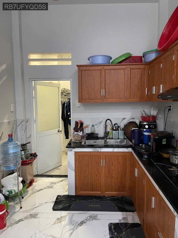 Bán nhà ngay chợ, nhà thờ mới và UBND xã Bà Điểm. Nhà đúc BTCT trệt 1 lầu, hướng Nam mát mẻ - Xã Bà Điểm  -  Huyện Hóc Môn  - (ảnh - 6)