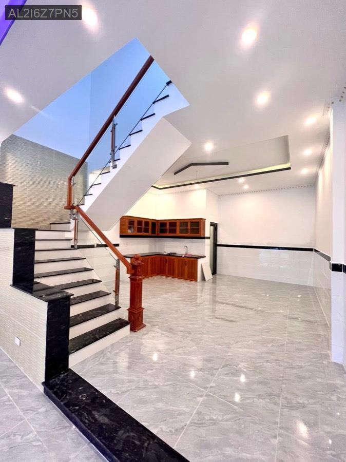 Bán nhà chợ Nữ Dân Công đường 5m thông. Hướng Tây, nhà lâu năm mới sửa lại sạch đẹp - Xã Vĩnh Lộc A  -  Huyện Bình Chánh  - (ảnh - 3)