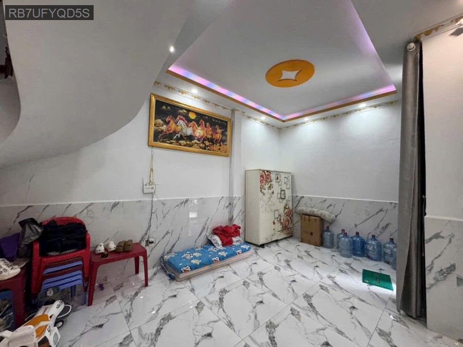 Bán nhà ngay chợ, nhà thờ mới và UBND xã Bà Điểm. Nhà đúc BTCT trệt 1 lầu, hướng Nam mát mẻ - Xã Bà Điểm  -  Huyện Hóc Môn  - (ảnh - 2)