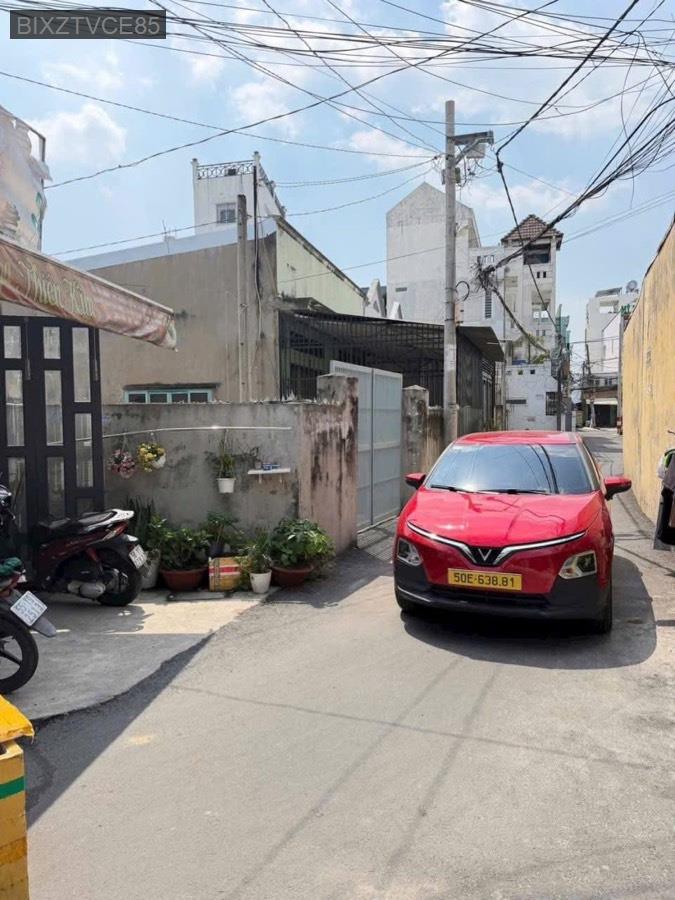 Bán nhà SHR Thị Trấn Hóc Môn, diện tích 3.5x12 nở hậu 6.2m. Giá 2tỷ680tr TL - TT. Hóc Môn  -  Huyện Hóc Môn  - (ảnh - 1)