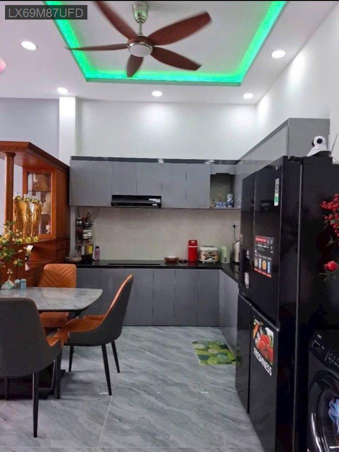 Bán nhà phố mặt tiền cầu nhà vuông, thiết kế hiện đại xây kiên cố - tặng full nội thất. Giá 3.6tỷTL - Xã Bình Mỹ  -  Huyện Củ Chi  - (ảnh - 2)