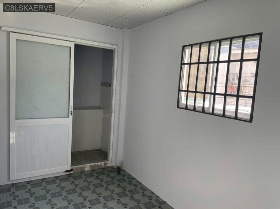 Bán nhà SHR cách đường Lê Thị Hà 100m, hẻm xe hơi thông. Nhà hướng Đông - Xã Tân Xuân  -  Huyện Hóc Môn  - (ảnh - 6)