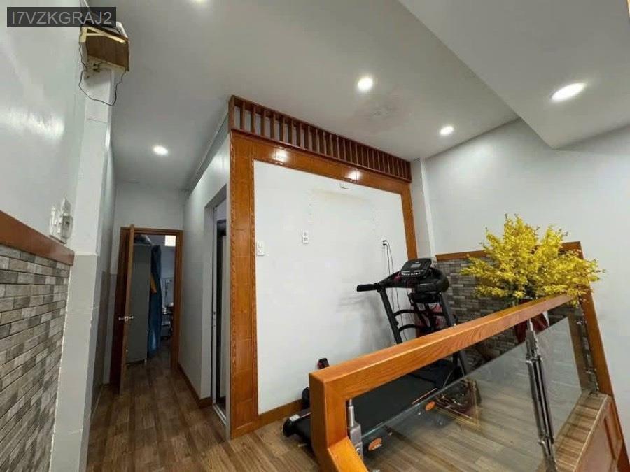 Bán nhà Sổ Hồng Riêng cách đường Phan Văn Hớn 50m, diện tích 4x16 nhà đúc lửng. Giá 4.6tỷ bớt lộc - Xã Bà Điểm  -  Huyện Hóc Môn  - (ảnh - 3)