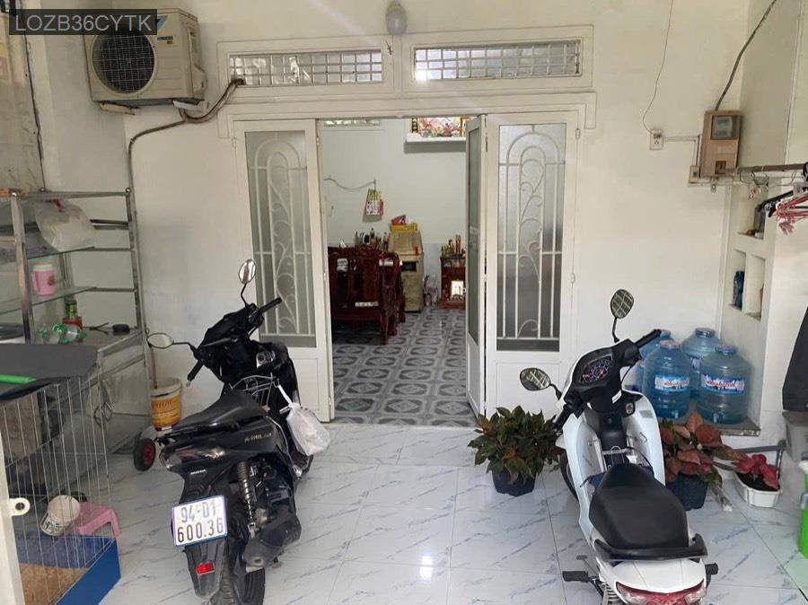 Bán nhà Sổ Hồng Riêng mặt tiền đường nhựa cách đường Nguyễn Kim Cương 300m. Giá 2tỷ250triệu bớt lộc - Xã Tân Thạnh Đông  -  Huyện Củ Chi  - (ảnh - 2)