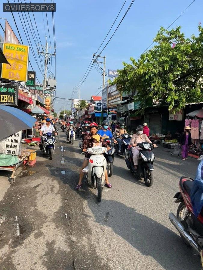Bán nhà mặt tiền SHR Thới Hoà. Nhà đang cho thuê khu vực buôn bán, mặt tiền chợ KCN - Xã Vĩnh Lộc A  -  Huyện Bình Chánh  - (ảnh - 1)