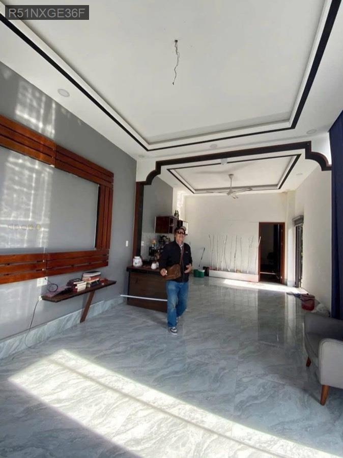 Bán Vila gần chợ sáng, SHR 14x26 hoàn công đủ - Xã Tân Thạnh Đông  -  Huyện Củ Chi  - (ảnh - 5)