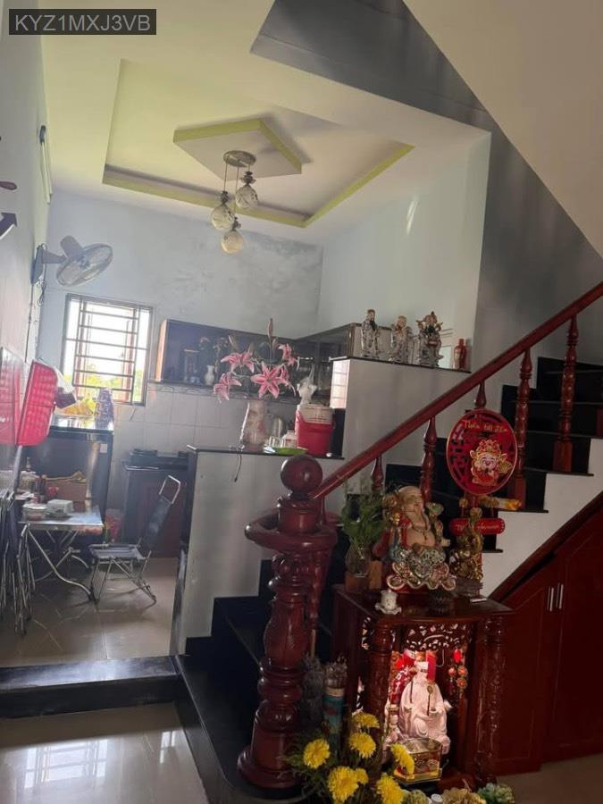 Bán nhà Sổ Hồng Riêng Phạm Thị Giây vào 80m, đường nhựa 6m. Giá 5tỷ650triệu TL - Xã Thới Tam Thôn  -  Huyện Hóc Môn  - (ảnh - 3)