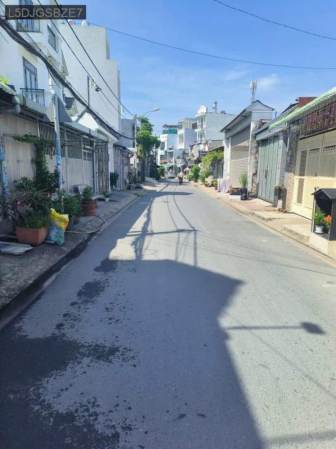 Bán nhà mặt tiền đường nhựa thông mua bán kinh doanh gần UB Xã Xuân Thới Đông. Giá 6.3tỷ còn TL - Xã Xuân Thới Đông  -  Huyện Hóc Môn  - (ảnh - 5)