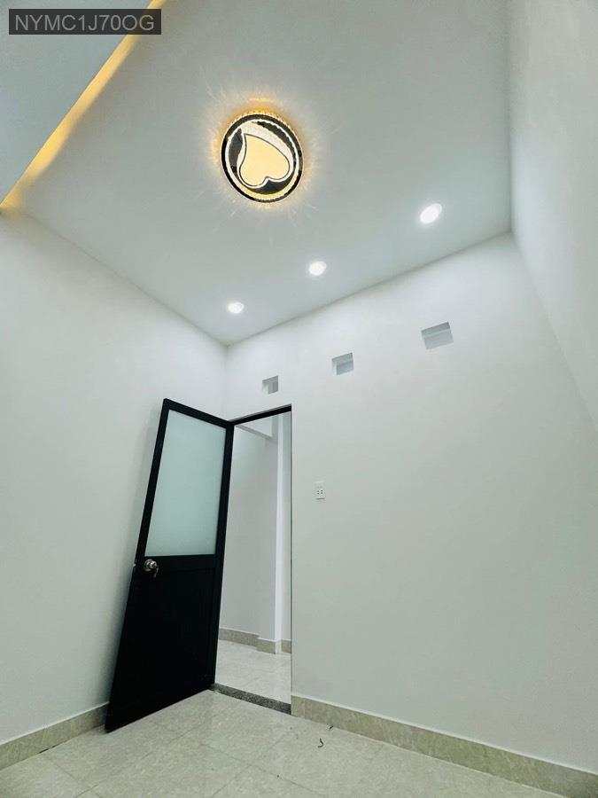 Bán nhà SHR cách mặt tiền Tô Ký chỉ vài bước, gần chợ, gần trường, giao thông thuận tiện - Xã Trung Chánh  -  Huyện Hóc Môn  - (ảnh - 4)