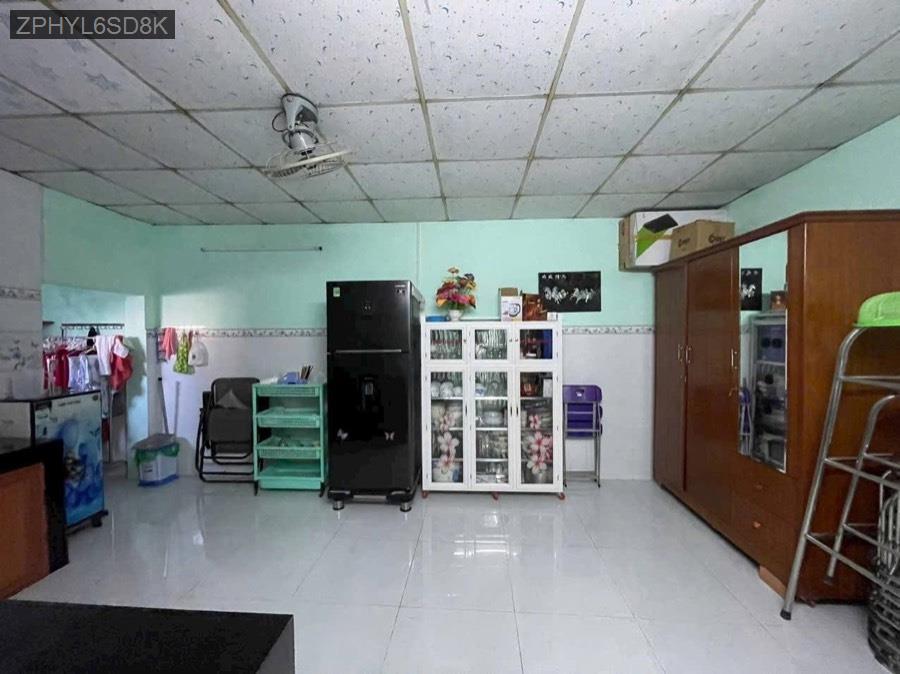 Bán nhà mặt tiền đường bê tông Tân Thạnh Đông. Nhà chủ kinh doanh buôn bán cho nên nhà rất sạch đẹp - Xã Tân Thạnh Đông  -  Huyện Củ Chi  - (ảnh - 1)