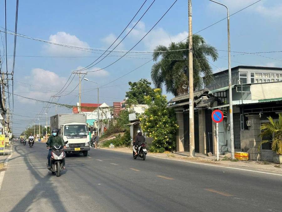 Bán nhà mặt tiền - Xã Tân Hiệp  -  Huyện Hóc Môn  - 85m² - 4.468tỷ - (ảnh - 0)