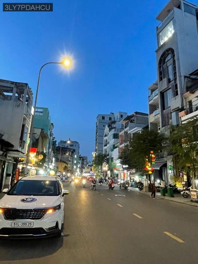 🏚- SIÊU WIP MẶT TIỀN QUẬN 1 - ĐỀ THÁM - GẦN PHỐ BÙI VIỆN - 67M2 (4x16.5) - DÒNG TIỀN 50TR/TH - CHỈ  - Phường Bến Thành  -  Quận 1  - (ảnh - 1)