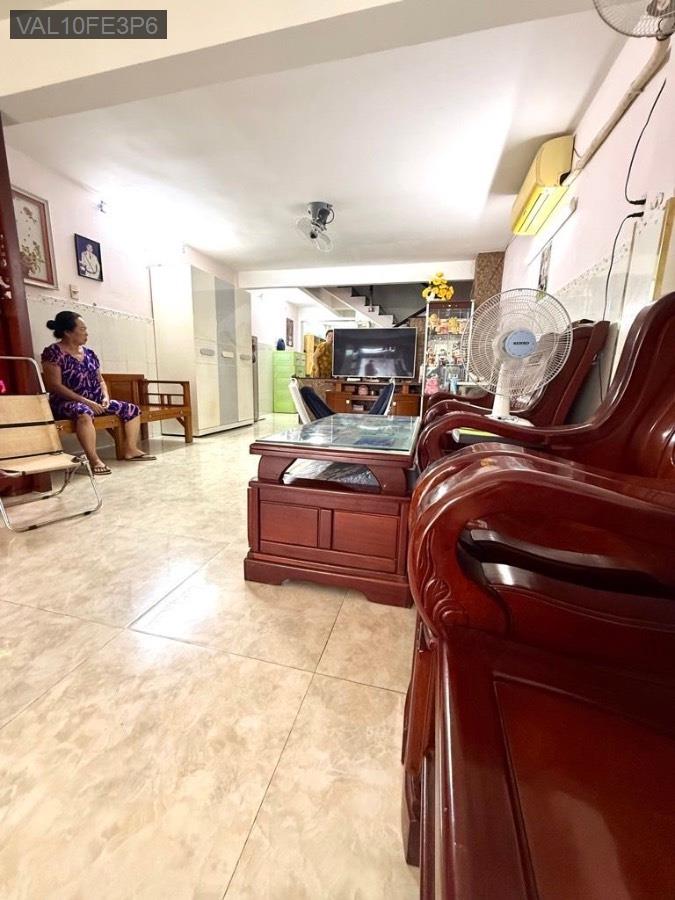 Bán nhà - Phường 14  -  Quận 6  - 61m² - 6tỷ - (ảnh - 0)