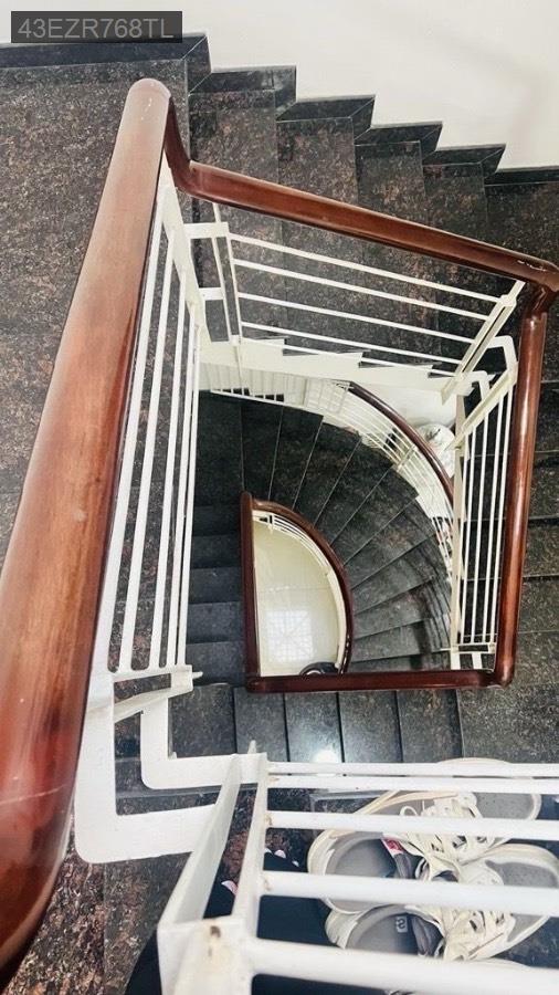  🔥 BIỆT THỰ NGAY KHU TÊN LỬA - NỘI THẤT XỊN SÒ - 7,6x21  - 4 TẦNG 160M2 - CHỈ 15,4TY. KG LỘ GIỚI CÔ - Phường An Lạc  -  Quận Bình Tân  - (ảnh - 2)